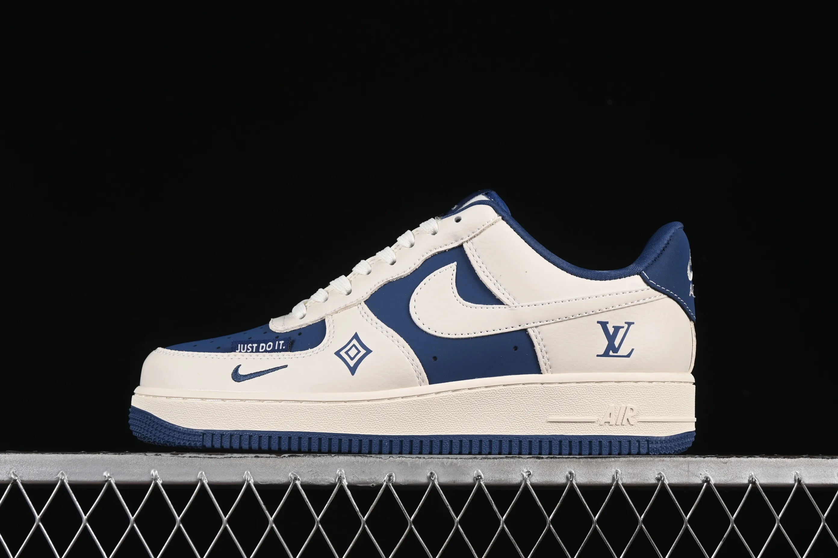 All Categories Nk Air Force 1 Air Force Series Nk Air Force 1 Low Air Force Low Nike Air Force 1'07 Low LV Co-branded Beige Justdoit Air Force One Low Casual Shoes KK1988-084
